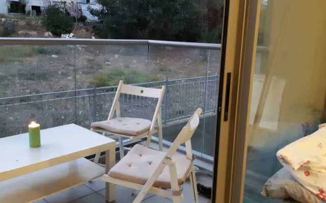 Studio In The Heart Of Haifa Apartments