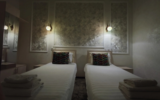 Suzani Samarkand Hostel