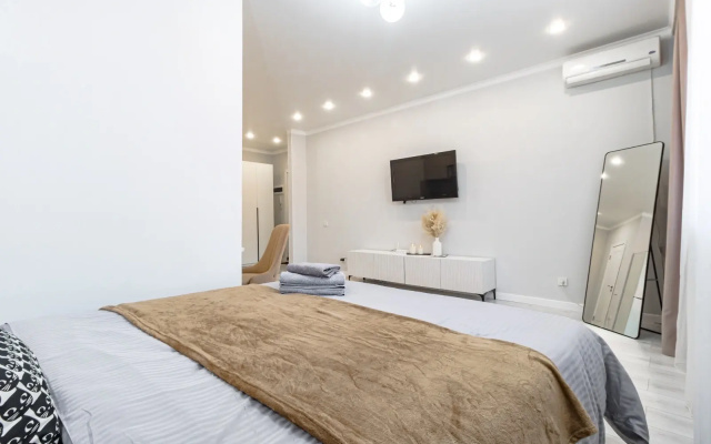 Apartamenty uutnye i teplye radom s Han Satyrom