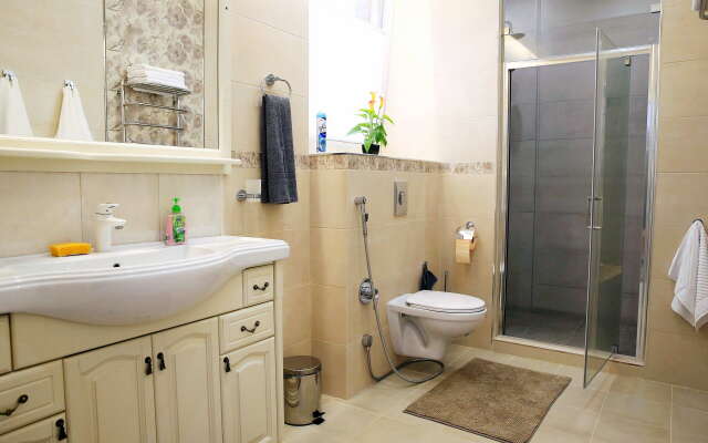 Vostok-Zapad Guest House