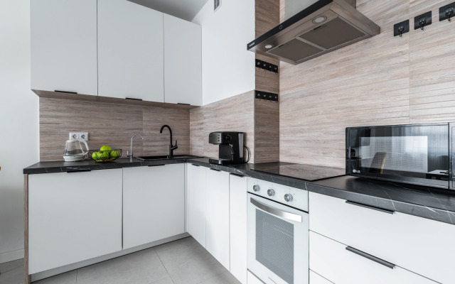 Квартира Евродвушка возле метро и ТЦ