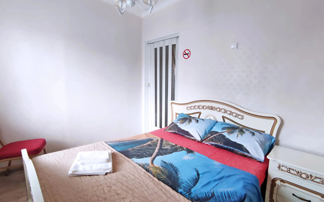 Квартира Трехкомнатная Уютная и Просторная в Самом Центре Сочи!