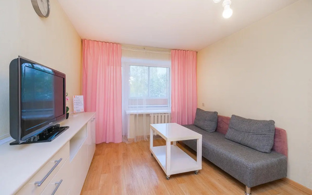 Апартаменты Квартирка-НСК на Сибиряков-Гвардейцев 14