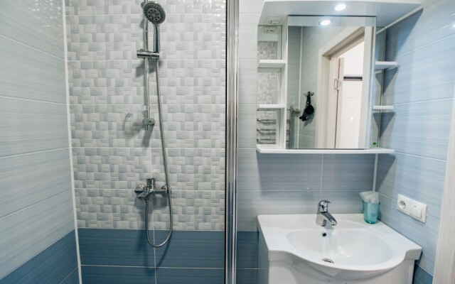 Апартаменты Однокомнатные Комфорт на Маршала Жукова 23А 5/12