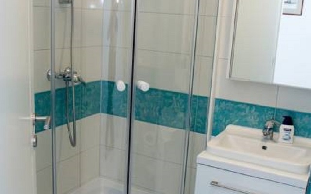 Spacious Beachfront Apartments Tanita