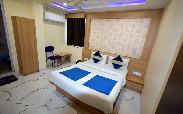 New Pathik Hotel