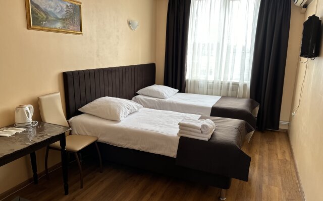 Artik Hotel