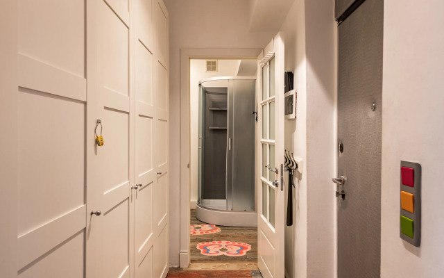 Dvukhkomnatnye Apartamenty Natali U Metro Sevastopolskaya Apartments