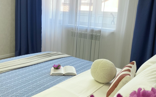 Yuzhnoe Nebo vblizi trassy m4 i centra goroda dlya 4h gostej Flat