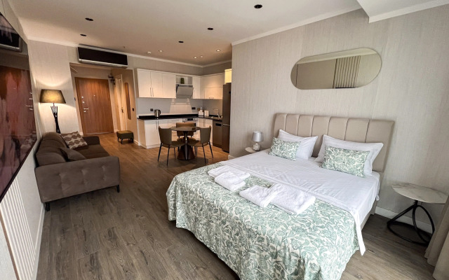 Na beregu morya Porta Batumi Tower Aparthotel