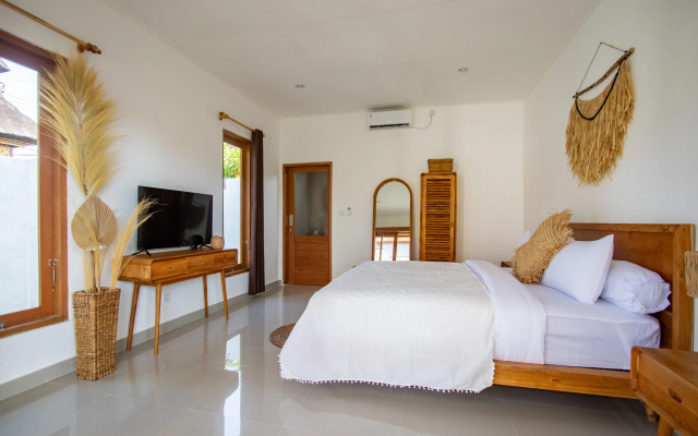 Novaya Chastnaya, Ogromny Basseyn, Changu, View Bali Villa