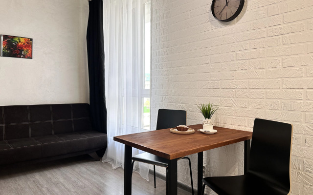 Kak Doma Na Komsomolskoy Flat
