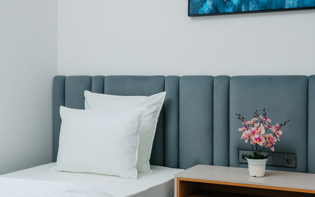 Отель Zafar Plaza