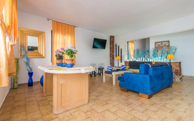 Milos Inn Hotel
