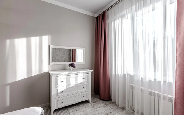 Апартаменты Фиалка от Ирины Савельевой + В курортной зоне + У входа в парк + Рядом Долина роз и Красное солнышко