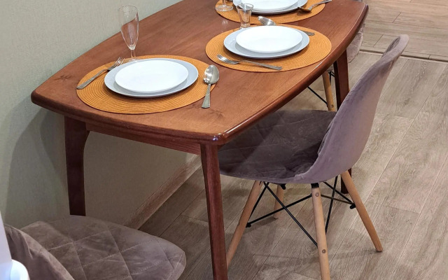 Uyutnaya Kvartira, Nedaleko Ot Zh/d Vokzala Apartments