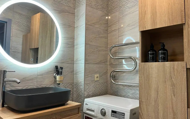 Eksklyuzivnye GALAAPART u Parka Pobedy Apartments