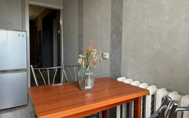 Bolshaya Vlasyevskaya 6 Flat