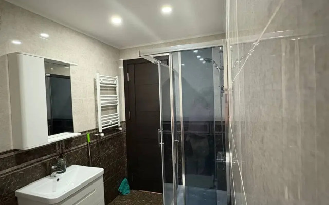 Flat Na 4 Gostya V Tsentre Tbilisi