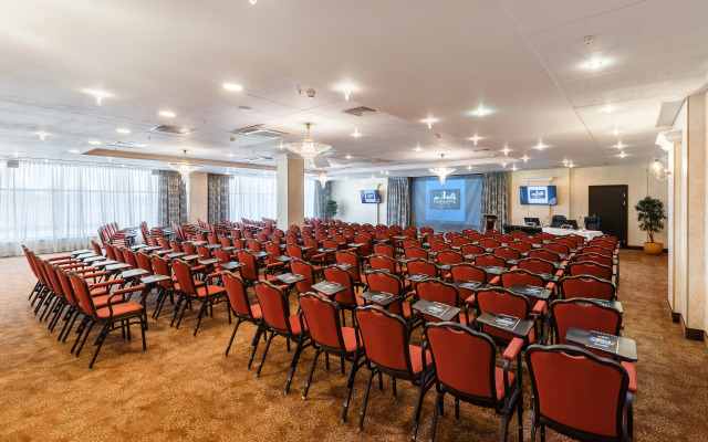 Отель Ривьера