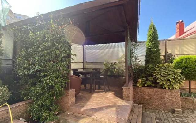 Zolotoj Dom Guest House