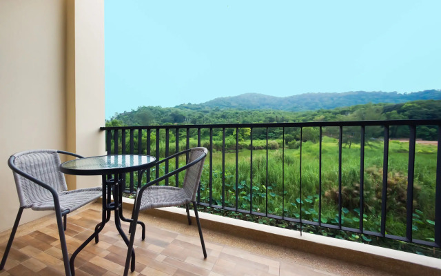 Suite Viacha Rawai Lago by TropicLook Naiharn 2 Bedroom Apartments