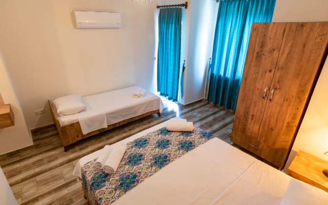 Ada Arasi Hotel