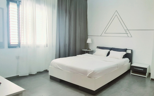 Tel Aviv Studio on Ben Yehuda 42 Apartment