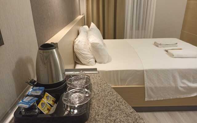 Falcon Palace Hotel