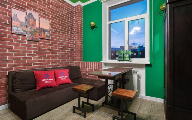 Dvuhurovnevyie Standartnyie s Vidom na Gorod na Vladyikino Apartments