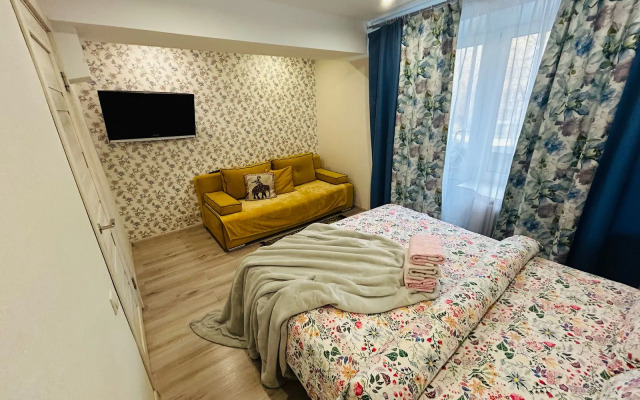 Квартира GoldApart Качалинская 9