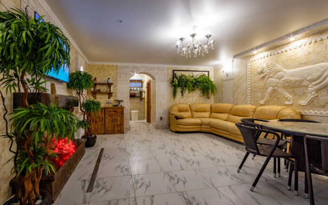Ogromnaya S Shikarnym Vidom Flat