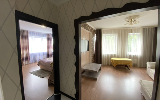 Dvukhkomnatny Relaks Apartments