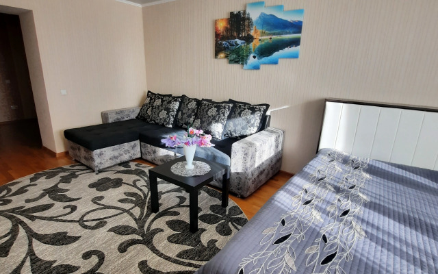 Квартира на Улице Им Разина СТ 54