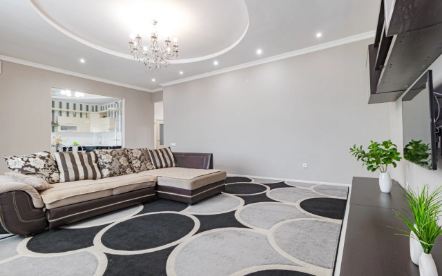 Prostornye V Zolotom Kvadrate Apartments