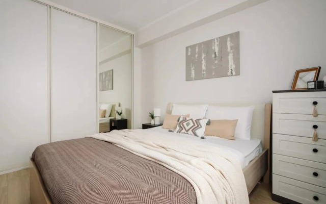 Bolshaya Na Urozhaynoy Flat