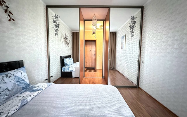 Квартира двухкомнатная на Молодежном рядом с Ледовой Ареной