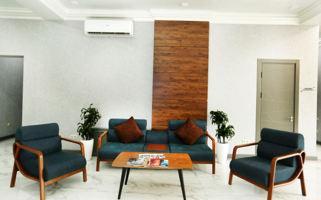 Parklane Hotel