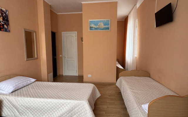 Na Kollektivnoj Guest House