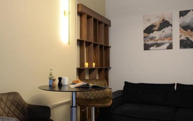 Dizayn Loft Na Nizhegorodskoy Loft FM Apartments