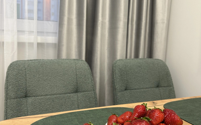 Shikarnaya Zhk Frukty Flat