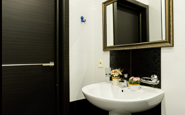 Na Revolyutsionnoy 3 Apartments