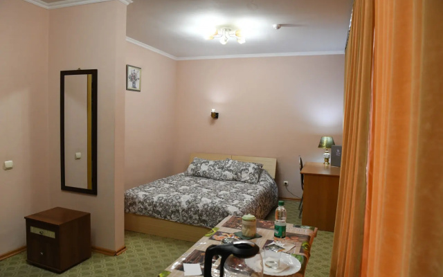 Отель Ноглики