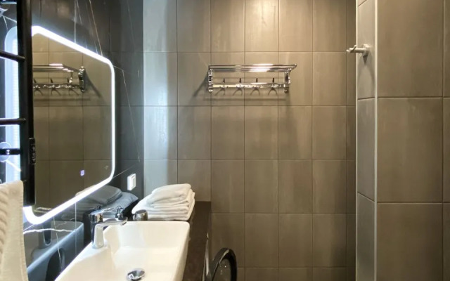 Апартаменты с кроватью и панорамными окнами, 14 этаж