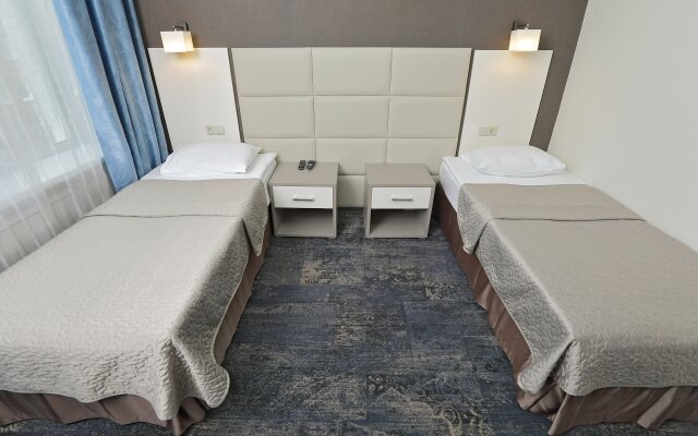 Snowy Owl Hotel