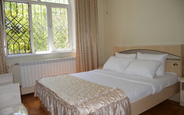 Lotos Guest House