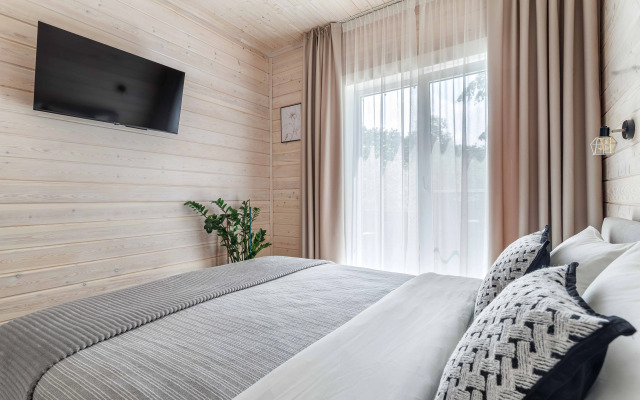Dom V Lesu Private house