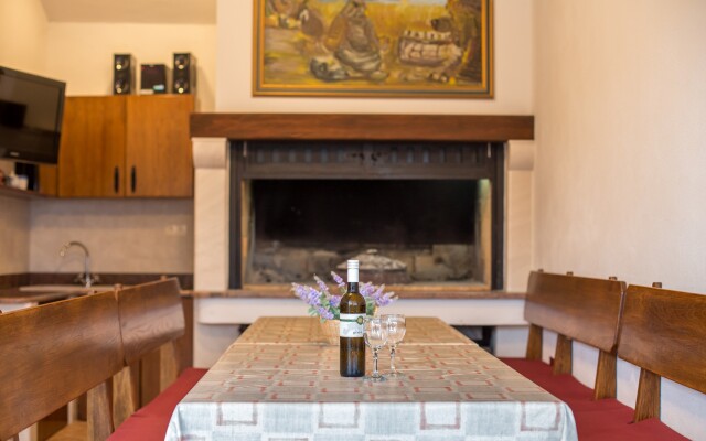 Villa Fani Apartments