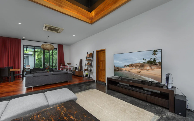 Вилла Aroha Villa with private pool near Nai Harn Beach
