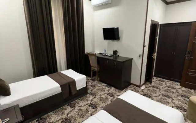 ARK Hotel